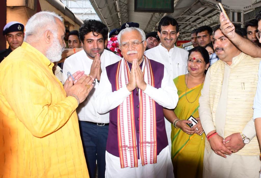 Situation Regarding Petrol and Gas Currently Stable in the Country Manohar Lal